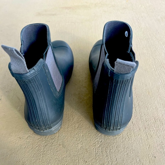 Hunter Chelsea Boots - Picture 3 of 5